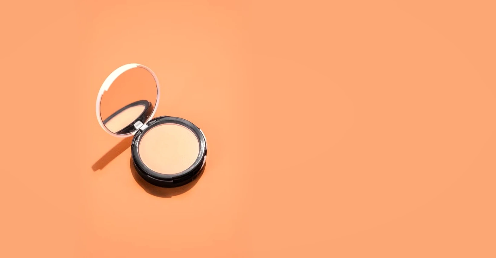 Custom compact powder case with mirror and inner pan